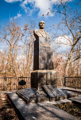 Могила Михайла Коцюбинського 